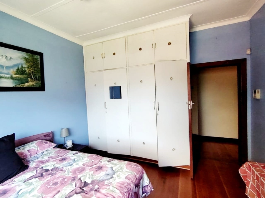 6 Bedroom Property for Sale in Baysville Eastern Cape
